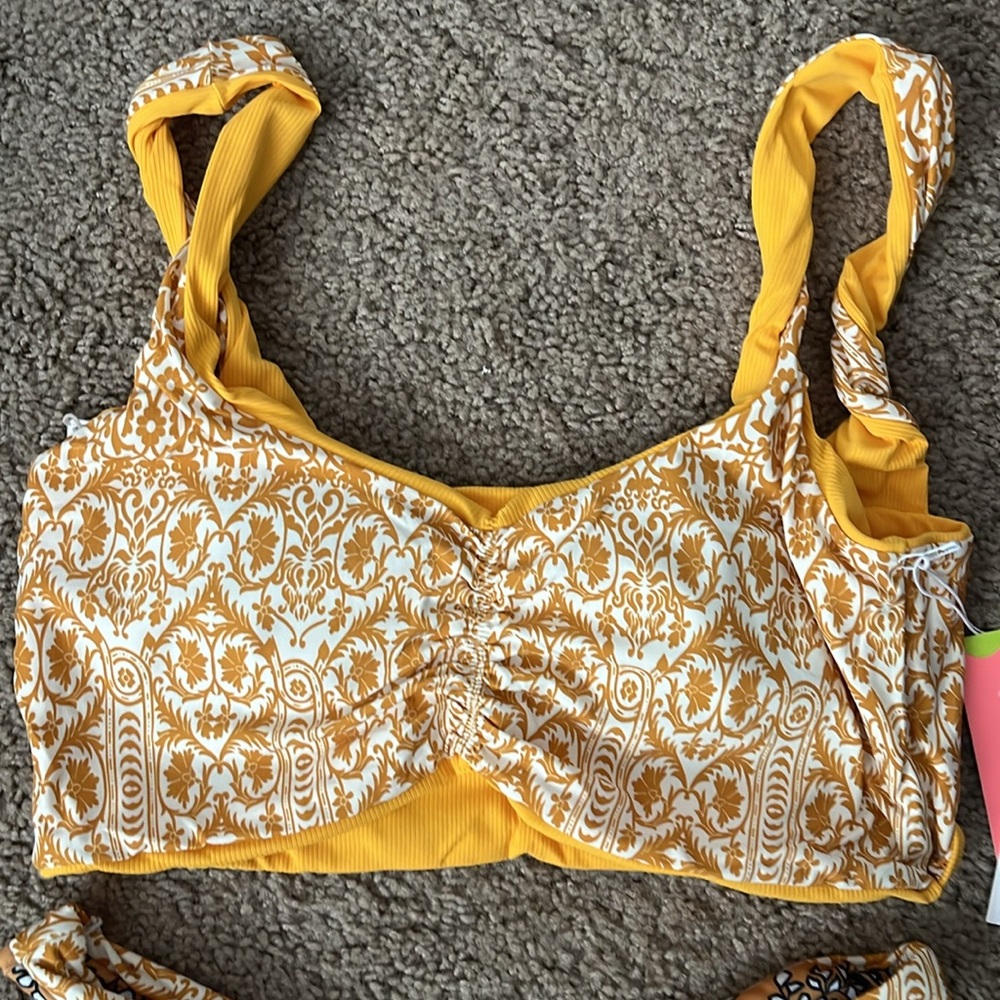 Maaji Gold Pattern Bikini, Reversible, NWT - Picture 3 of 9